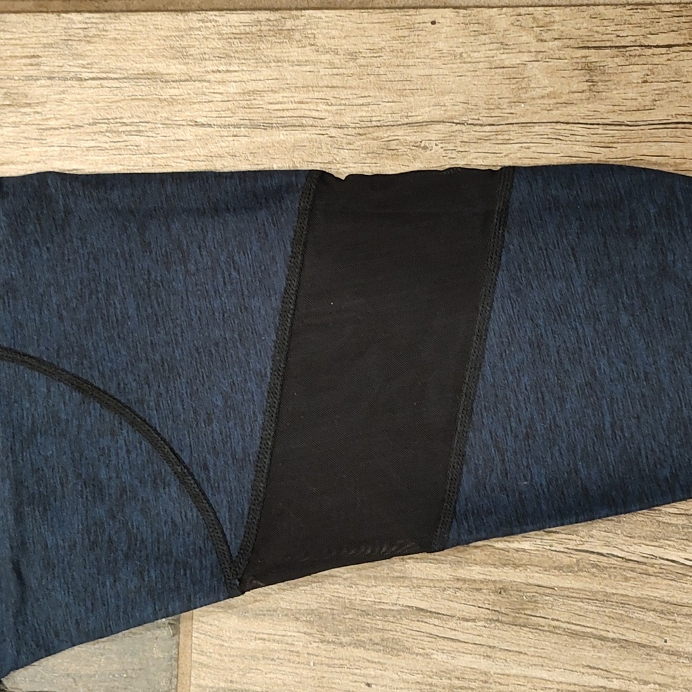 Lularoe Fearless Heathered Navy Blue Crop Leggings Lotus Material Size Large - Picture 6 of 7